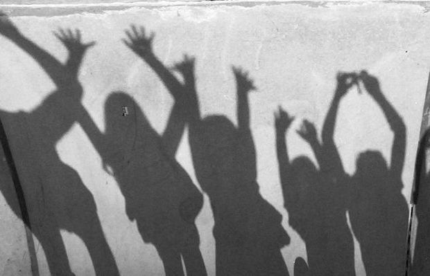 win_friends_shadow